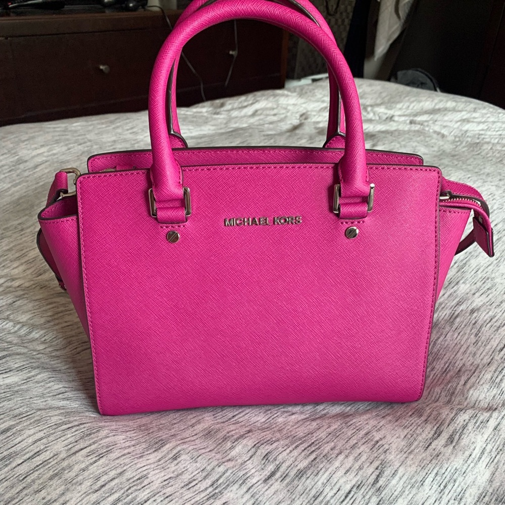 Michael Kors Selma Medium Satchel